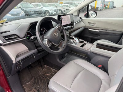 2021 Toyota Sienna XLE 7 Passenger