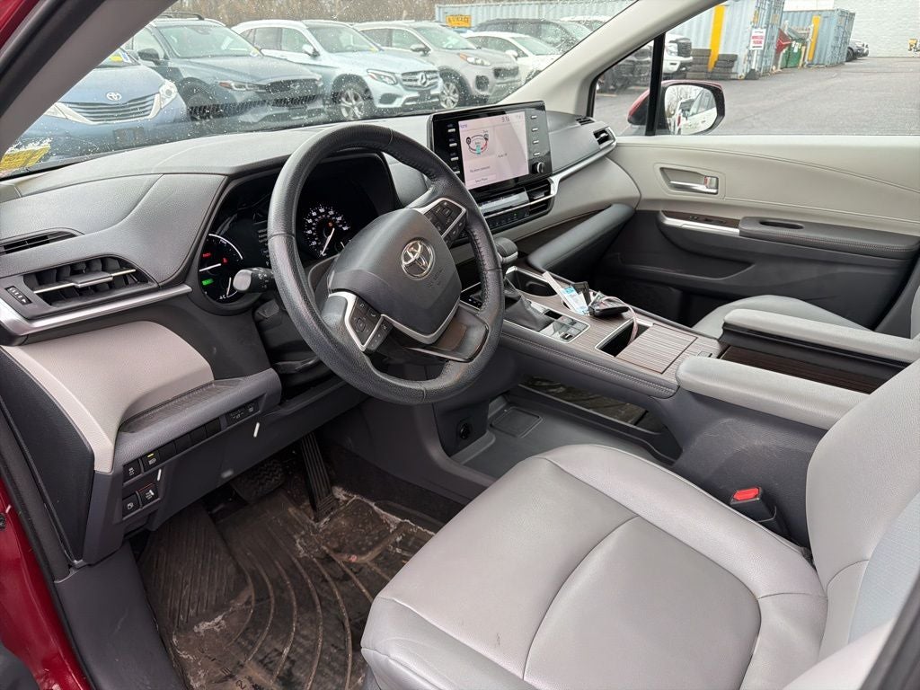 2021 Toyota Sienna XLE 7 Passenger