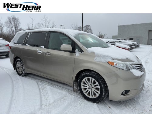 2017 Toyota Sienna XLE 7 Passenger