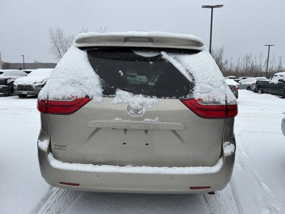 2017 Toyota Sienna XLE 7 Passenger
