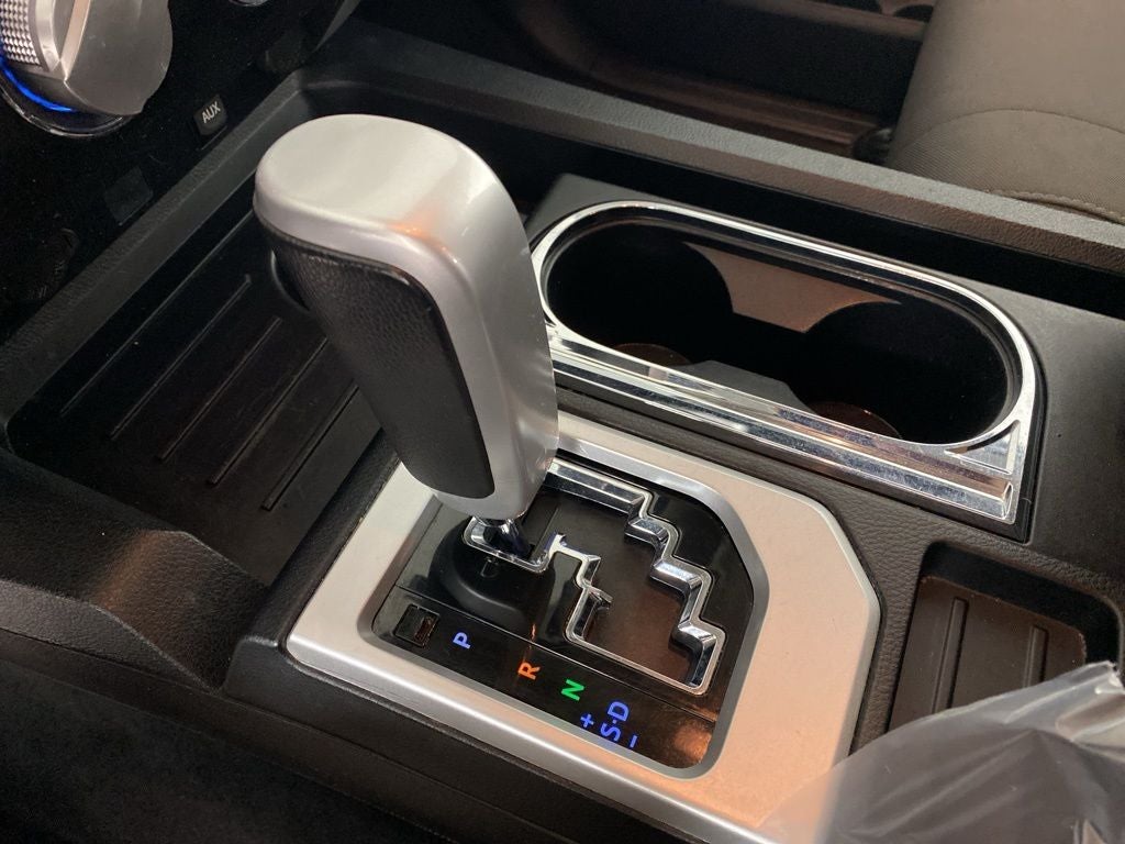 2018 Toyota Tundra SR5 5.7L V8