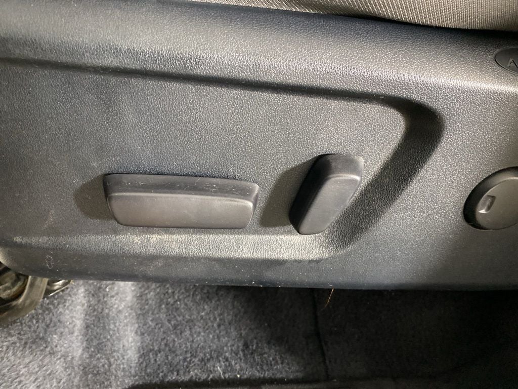 2018 Toyota Tundra SR5 5.7L V8