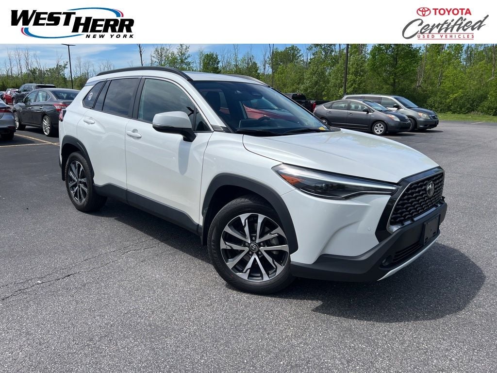 2024 Toyota Corolla Cross XLE