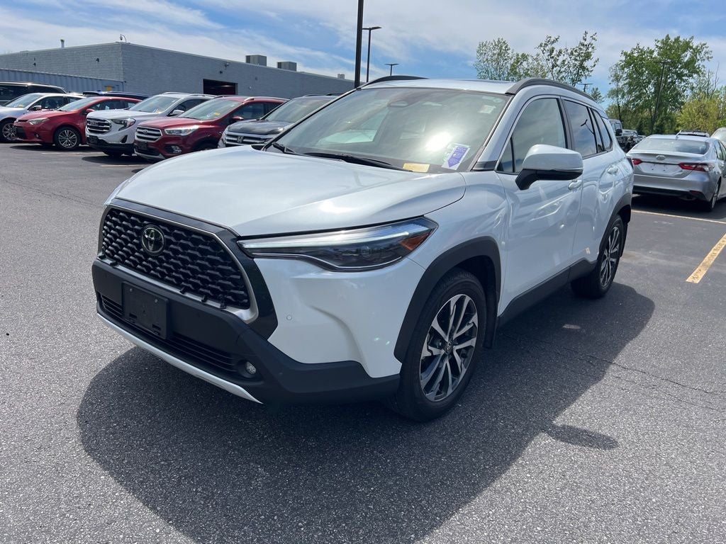 2024 Toyota Corolla Cross XLE
