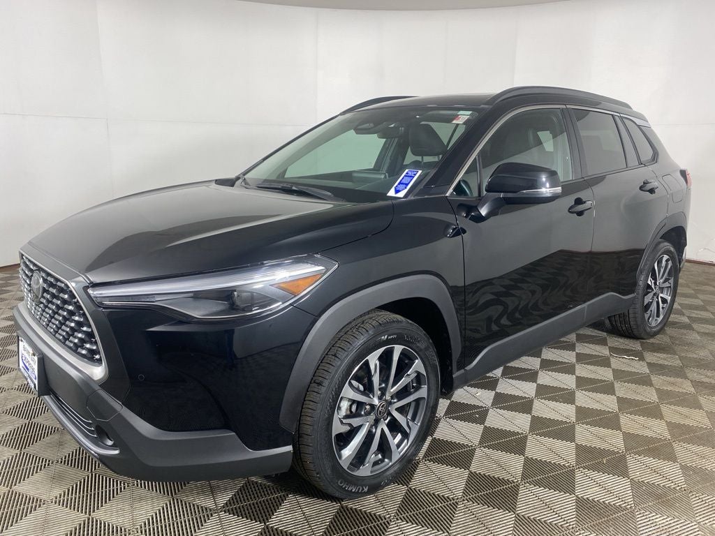 2023 Toyota Corolla Cross XLE