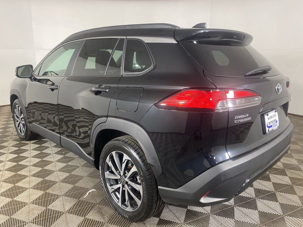 2023 Toyota Corolla Cross XLE