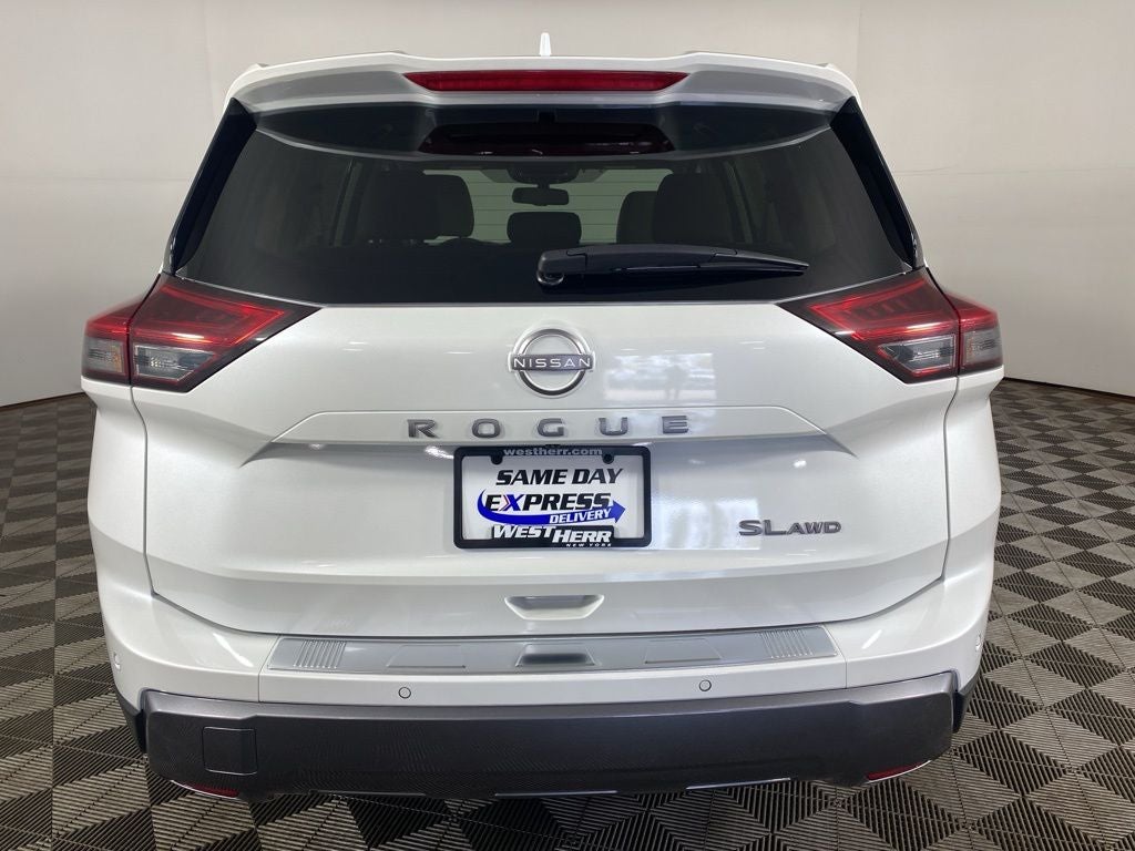 2024 Nissan Rogue SL