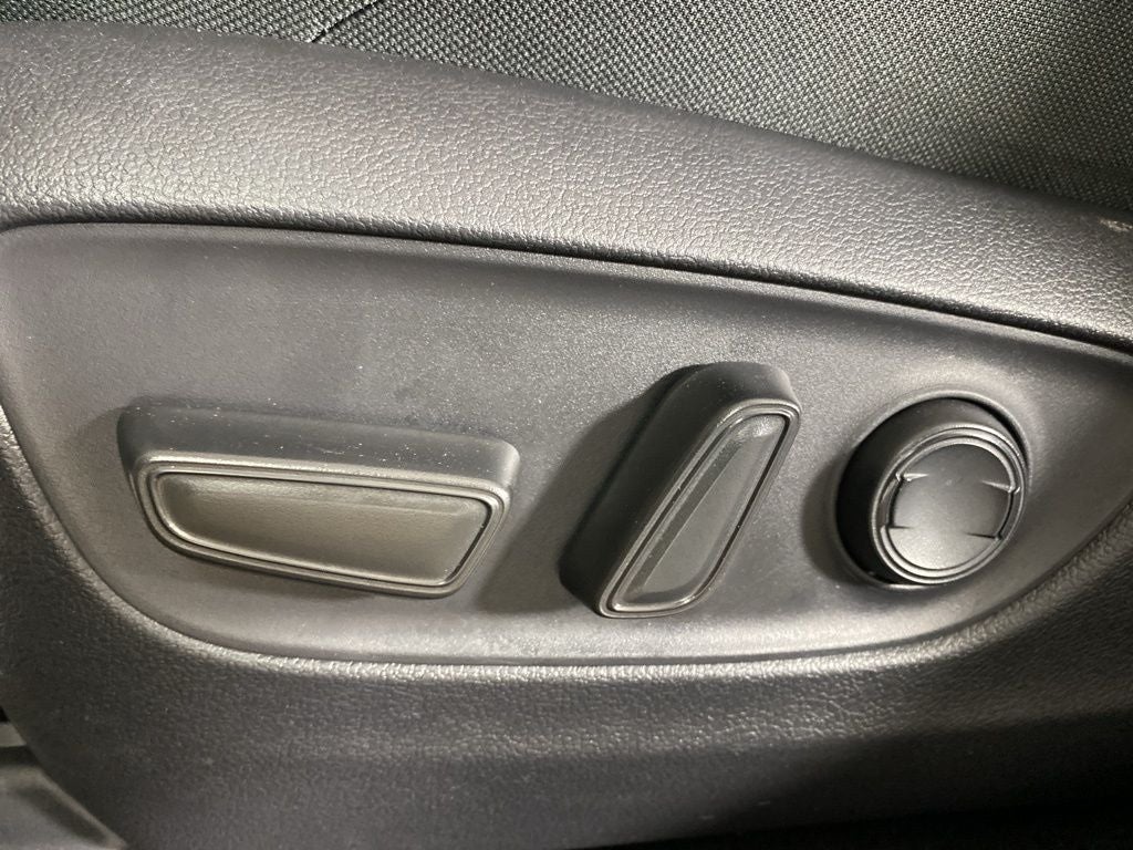 2022 Toyota Venza LE