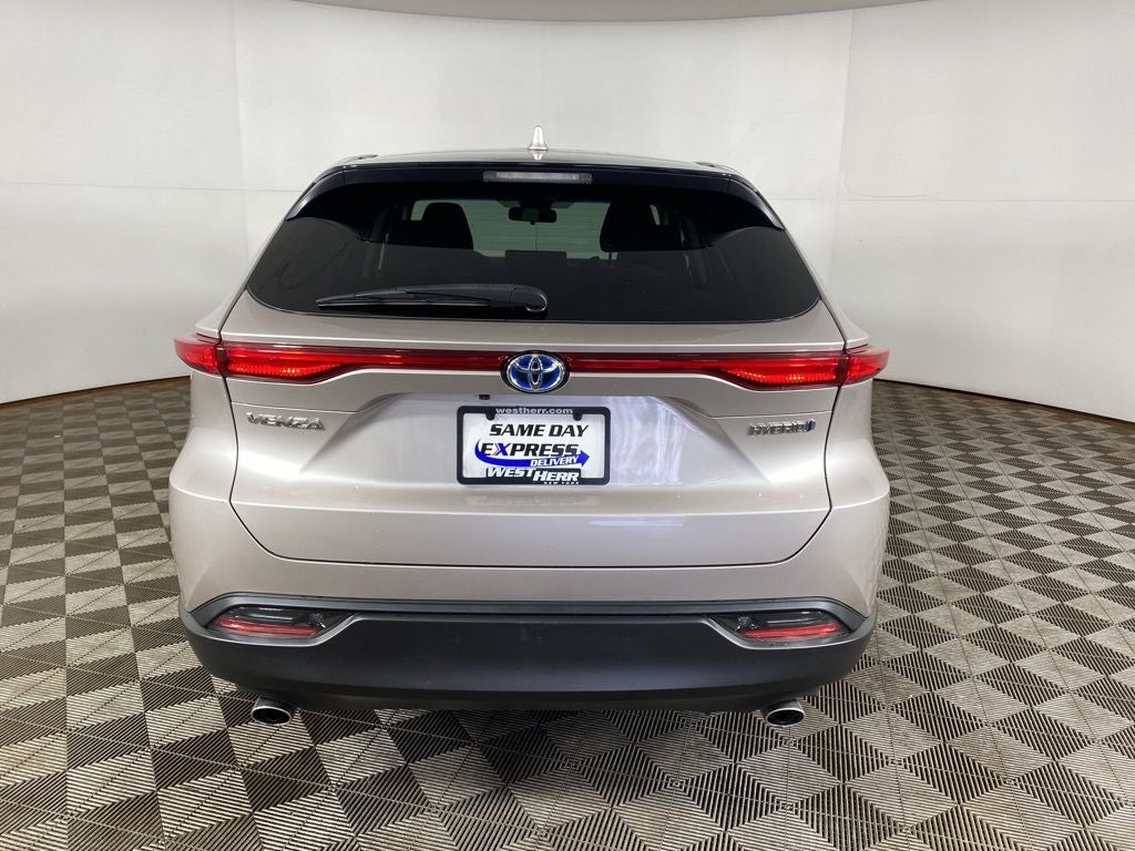 2022 Toyota Venza LE