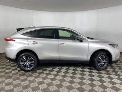 2022 Toyota Venza LE