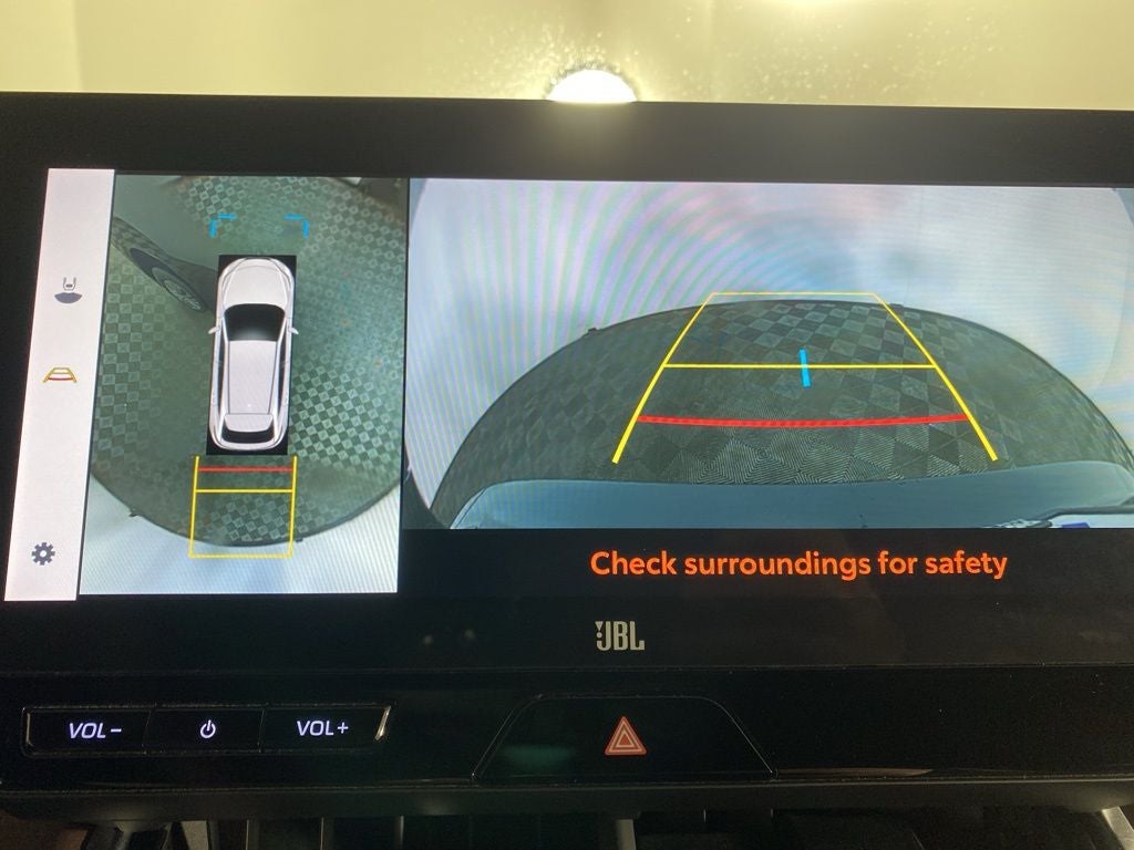 2024 Toyota Venza LE