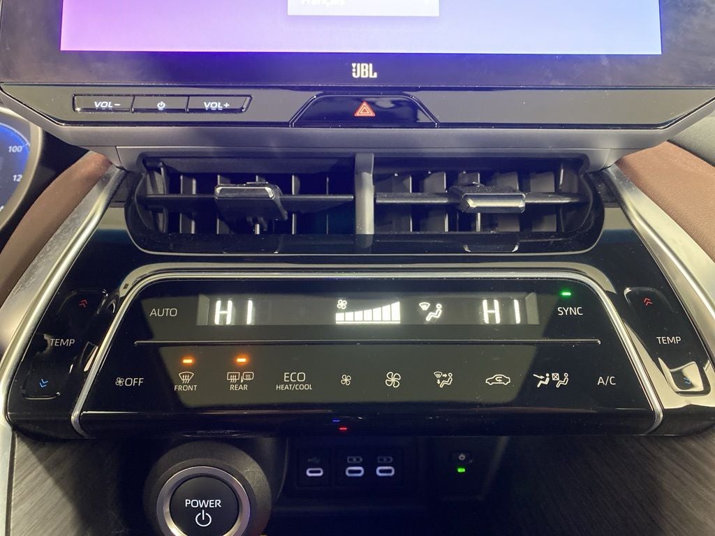 2024 Toyota Venza LE