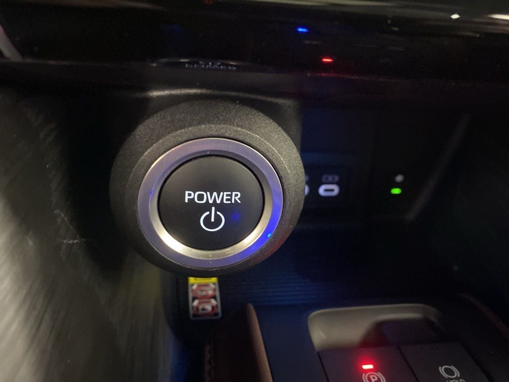 2024 Toyota Venza LE