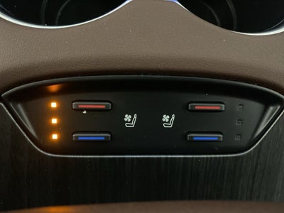 2024 Toyota Venza LE