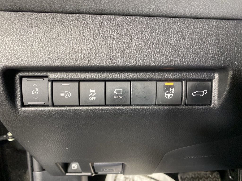 2024 Toyota Venza LE