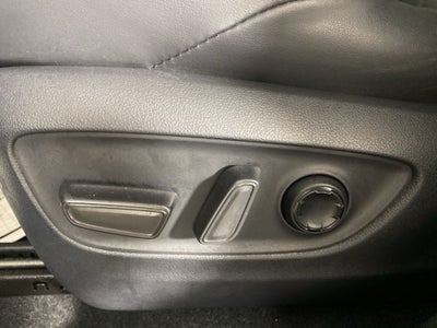 2024 Toyota Venza LE