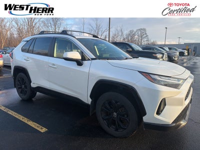 2022 Toyota RAV4 Hybrid SE