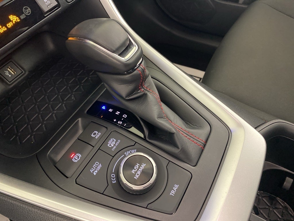 2024 Toyota RAV4 Prime SE