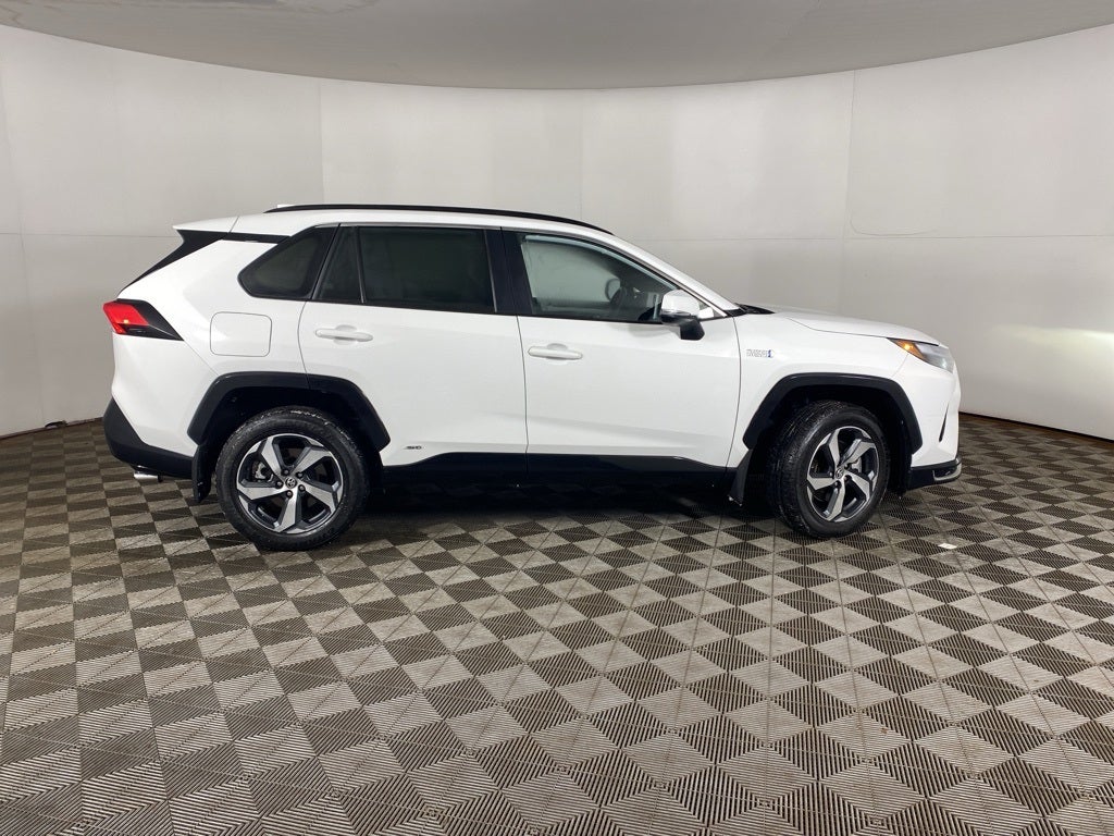 2024 Toyota RAV4 Prime SE
