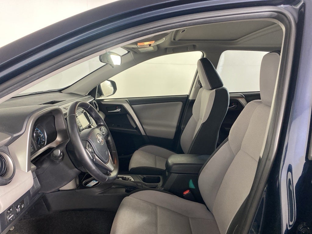 2017 Toyota RAV4 Hybrid XLE