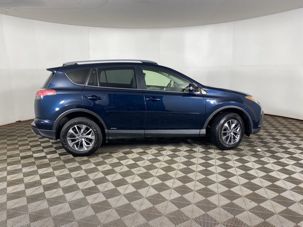 2017 Toyota RAV4 Hybrid XLE