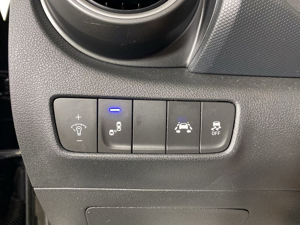 2021 Hyundai Kona SEL Plus