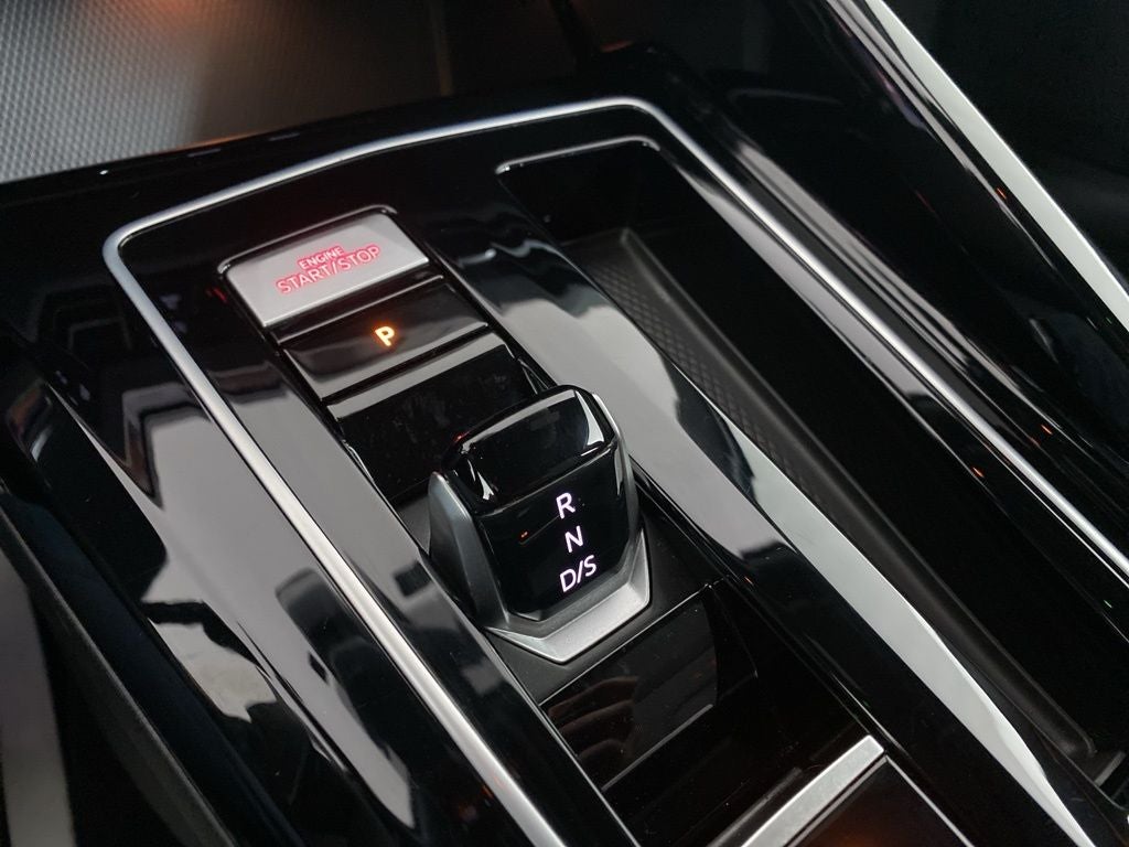 2024 Volkswagen Golf GTI 2.0T S