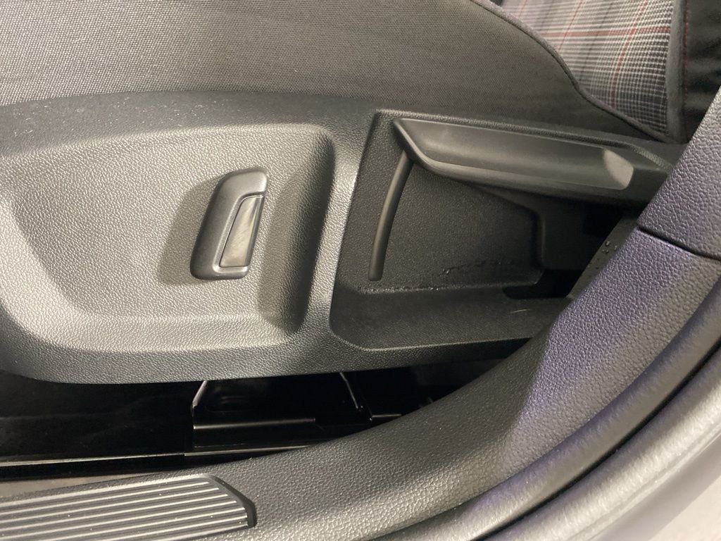 2024 Volkswagen Golf GTI 2.0T S