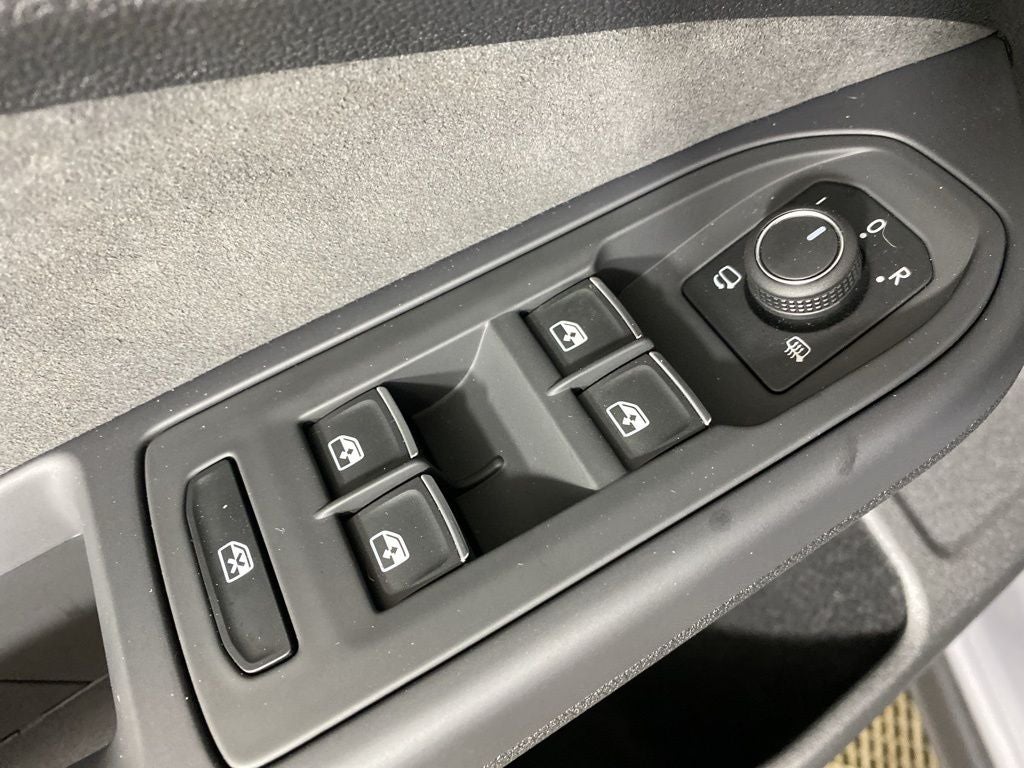 2024 Volkswagen Golf GTI 2.0T S