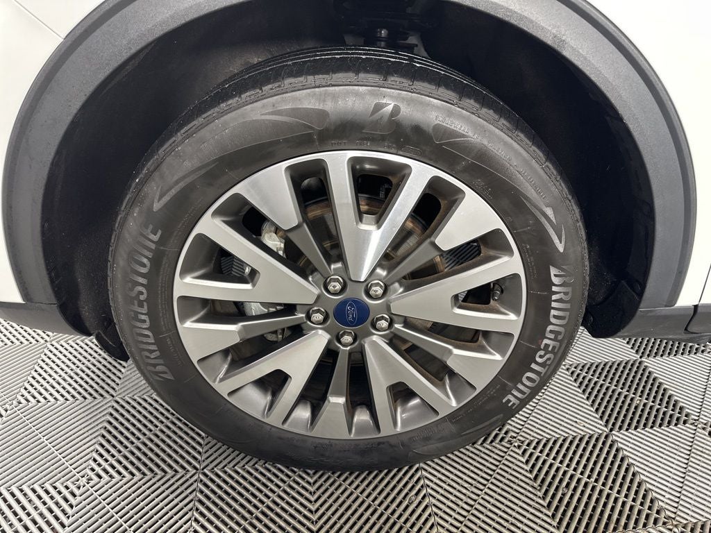 2022 Ford Escape Titanium