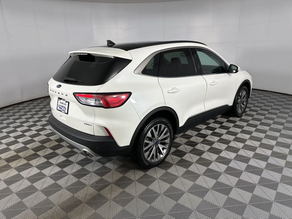 2022 Ford Escape Titanium