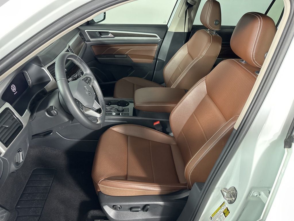 2023 Volkswagen Atlas 2.0T SE w/Technology