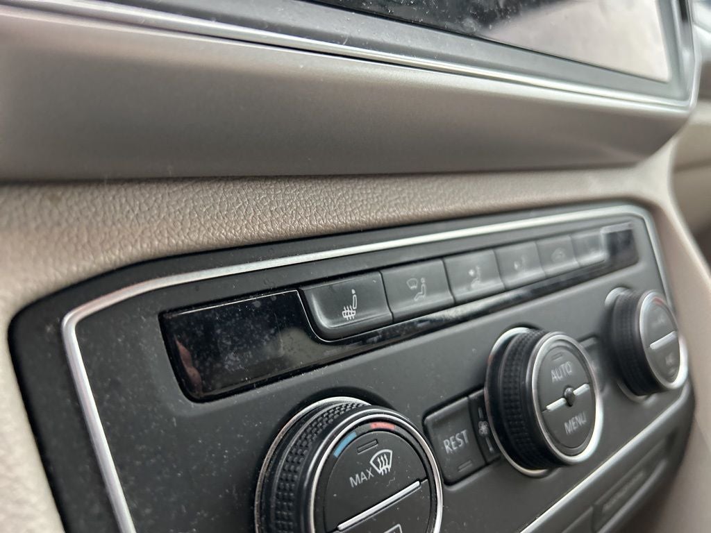 2018 Volkswagen Atlas 3.6L V6 SE w/Technology