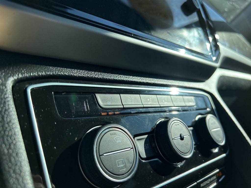 2023 Volkswagen Atlas 3.6L V6 SEL R-Line