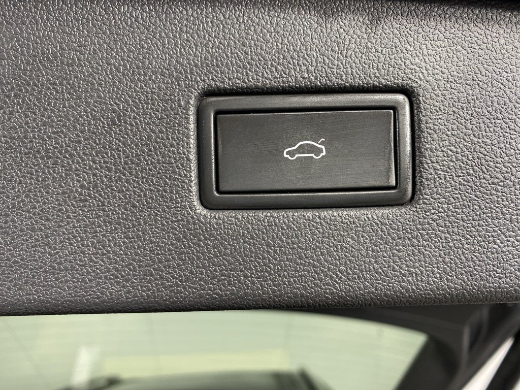 2022 Volkswagen Tiguan 2.0T SEL R-Line