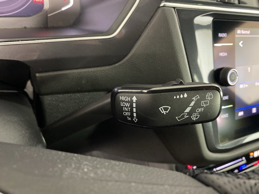 2022 Volkswagen Tiguan 2.0T SEL R-Line