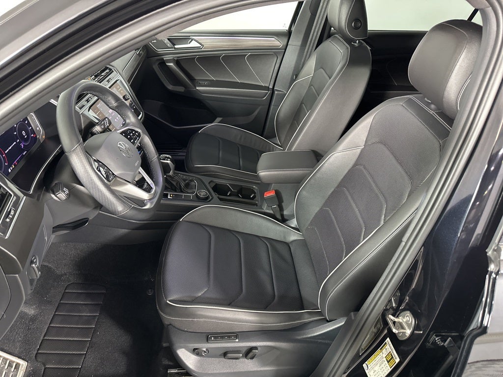 2022 Volkswagen Tiguan 2.0T SEL R-Line