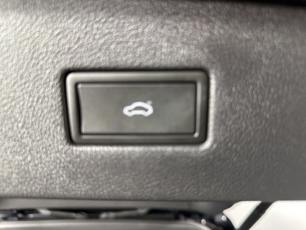 2022 Volkswagen Tiguan 2.0T SEL R-Line