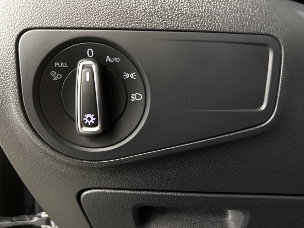 2022 Volkswagen Tiguan 2.0T SEL R-Line