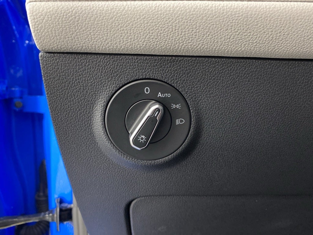 2025 Volkswagen Taos 1.5T SEL