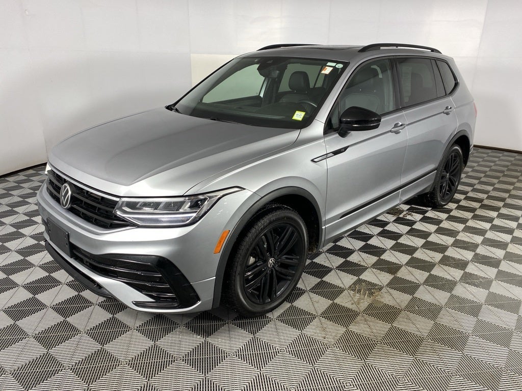 2022 Volkswagen Tiguan 2.0T SE R-Line Black