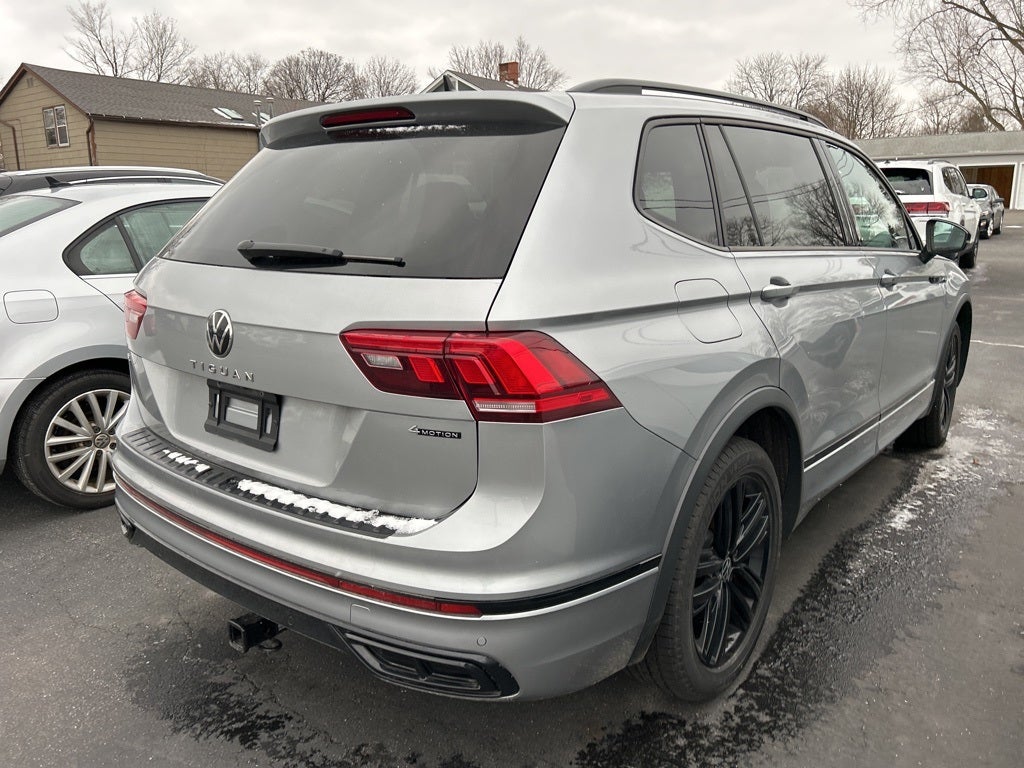 2022 Volkswagen Tiguan 2.0T SE R-Line Black