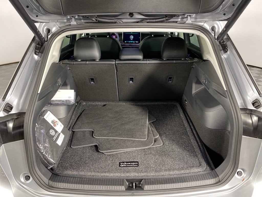 2025 Volkswagen Tiguan 2.0T SE