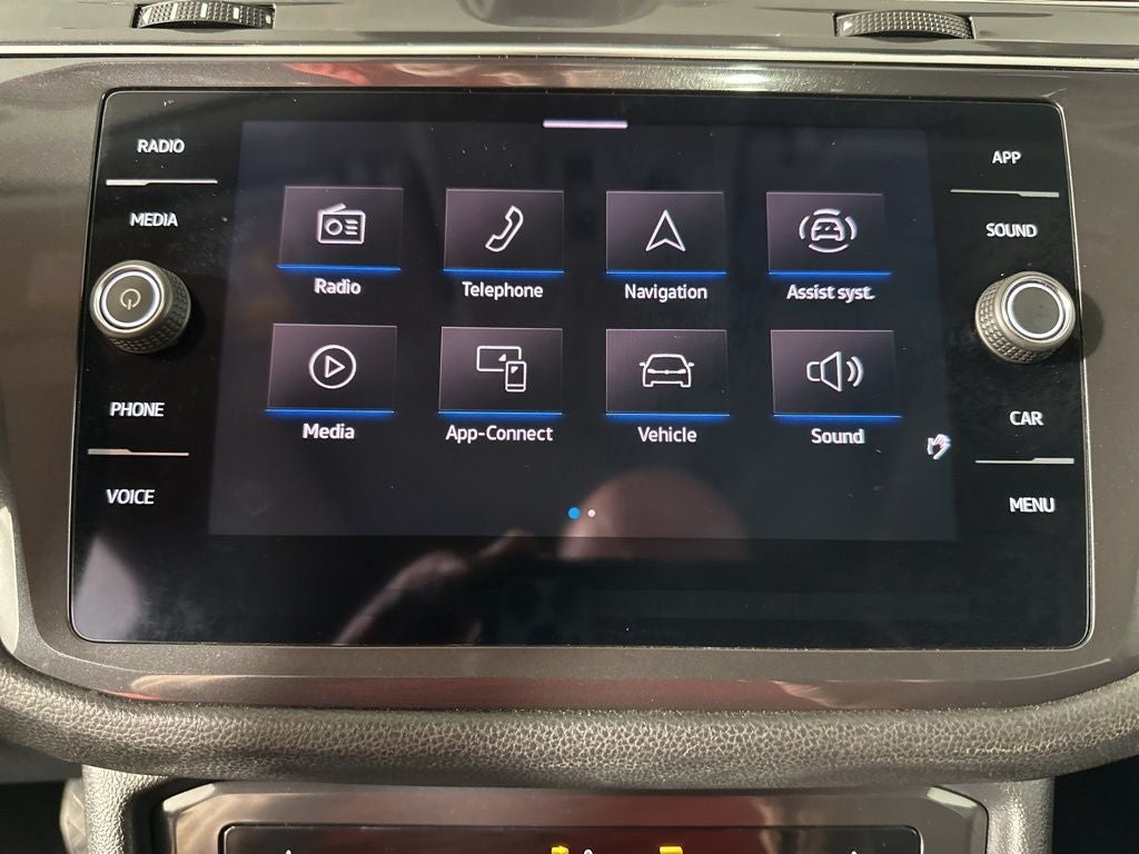 2023 Volkswagen Tiguan 2.0T SE