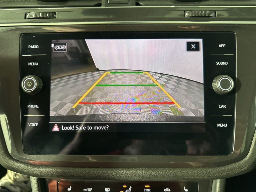 2023 Volkswagen Tiguan 2.0T SE