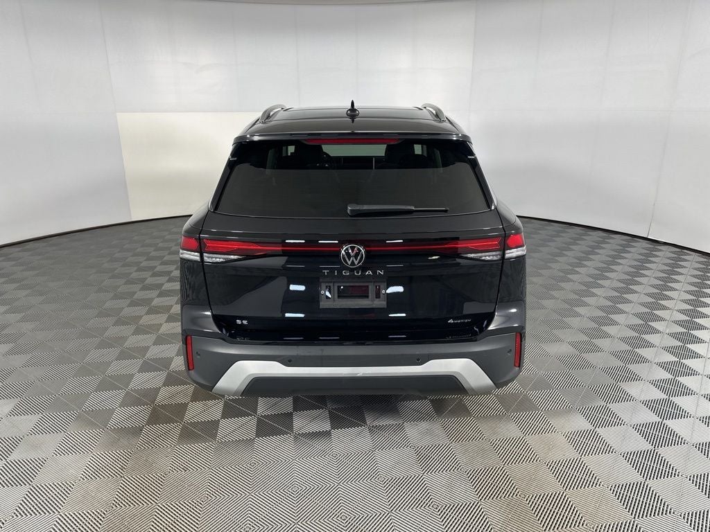 2025 Volkswagen Tiguan 2.0T SE