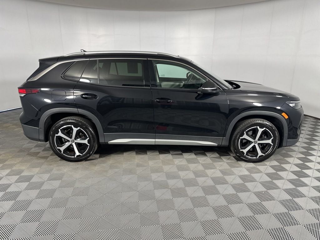 2025 Volkswagen Tiguan 2.0T SE
