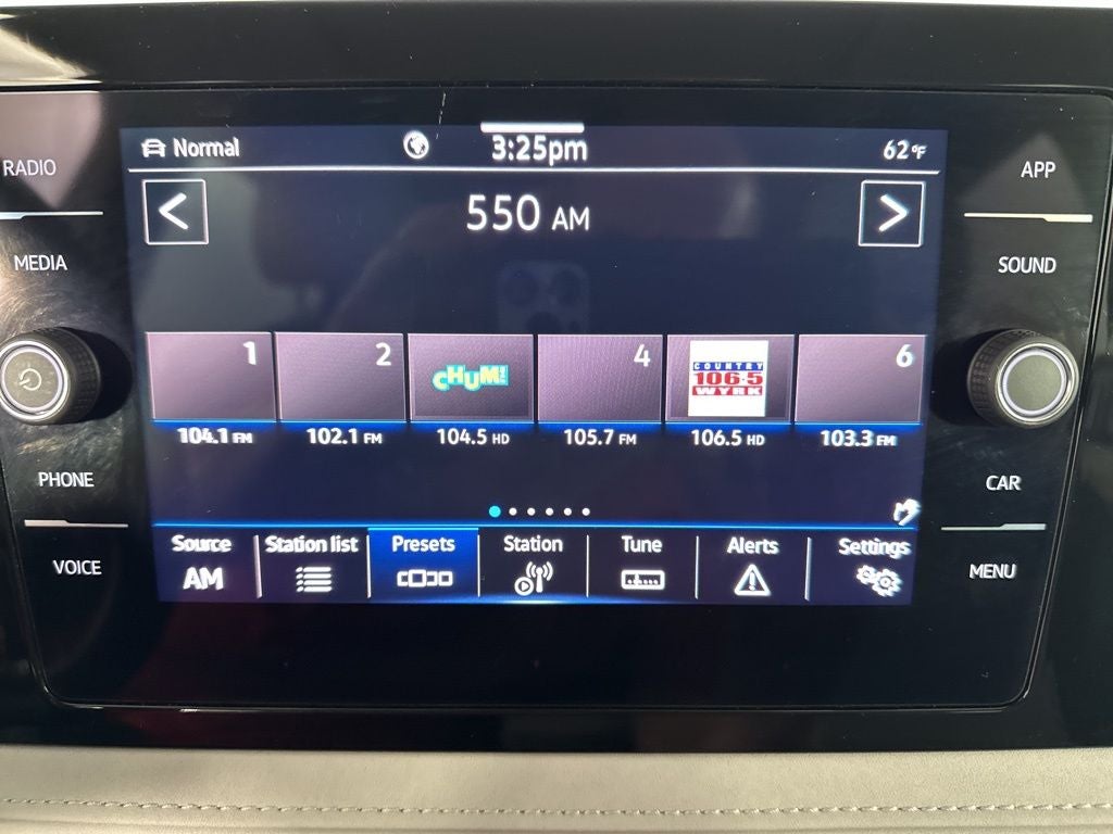 2025 Volkswagen Taos 1.5T SE