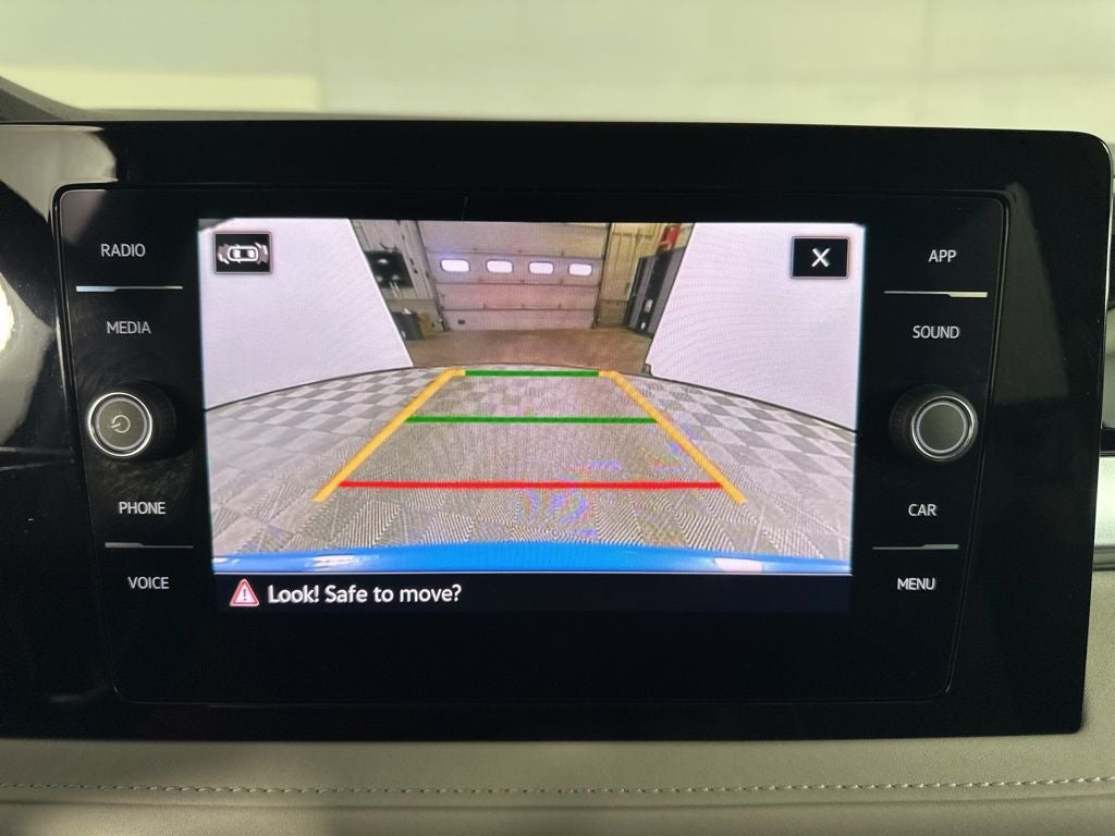 2025 Volkswagen Taos 1.5T SE