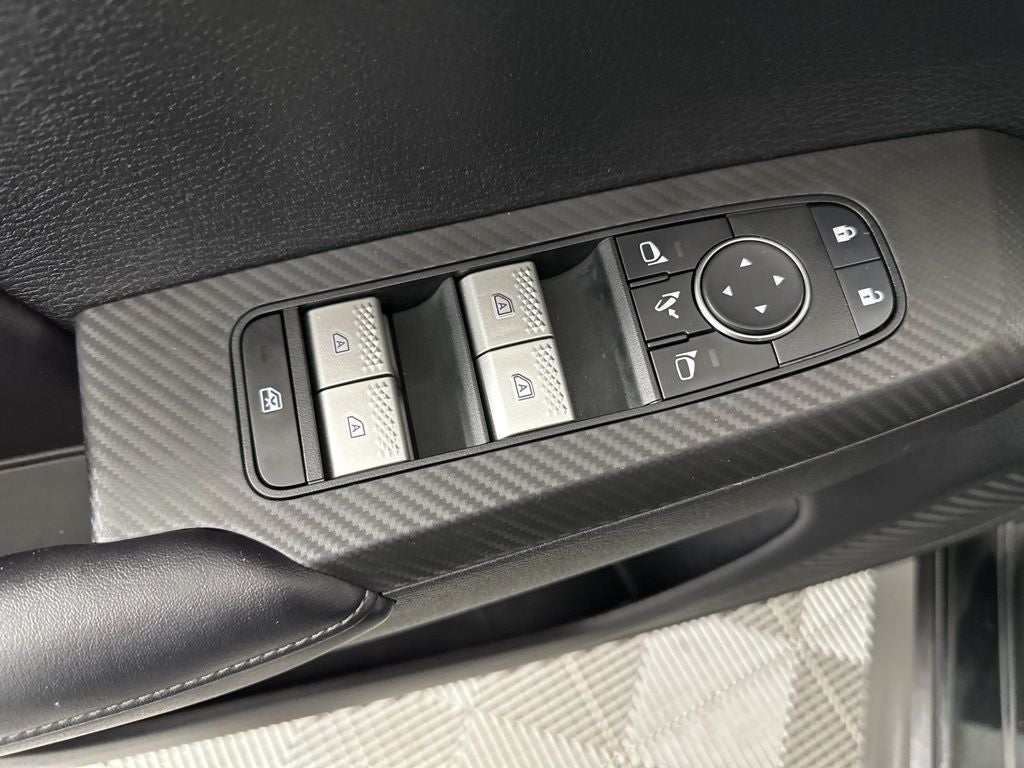 2024 Mitsubishi Outlander SE Black Edition w/Pano Roof